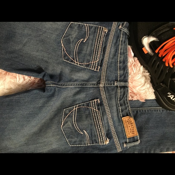 Levi signature girls jeans straight leg size 10 - Picture 2 of 4